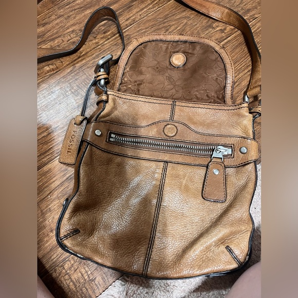Fossil crossbody purse - Picture 2 of 9